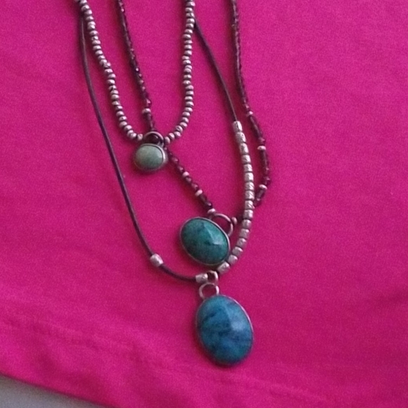 n/a Jewelry - 925 beautiful leather necklace turquoise stones n/a Jewelry - 925 beautiful leather necklace turquoise stones